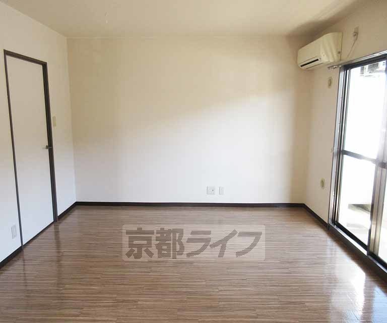 居室・リビング　広々としたお部屋で住みやすい！