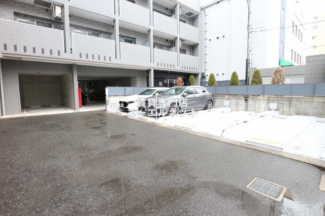 駐車場　敷地内駐車場あり◎