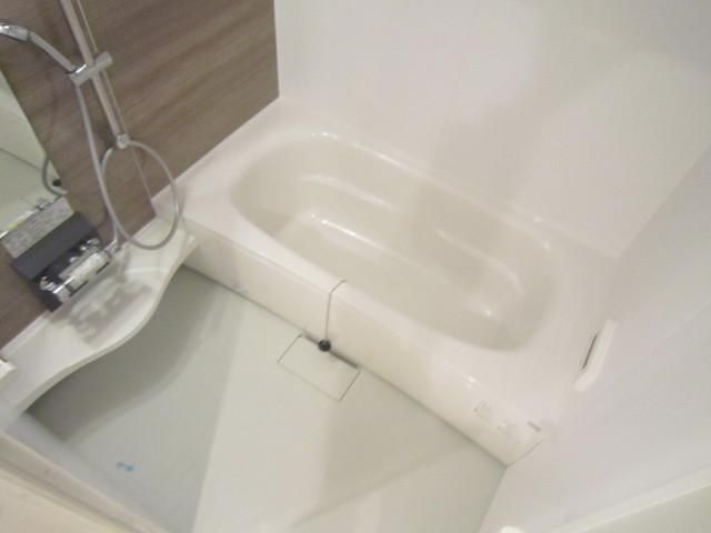 バス・シャワールーム　追い炊き・浴室乾燥完備