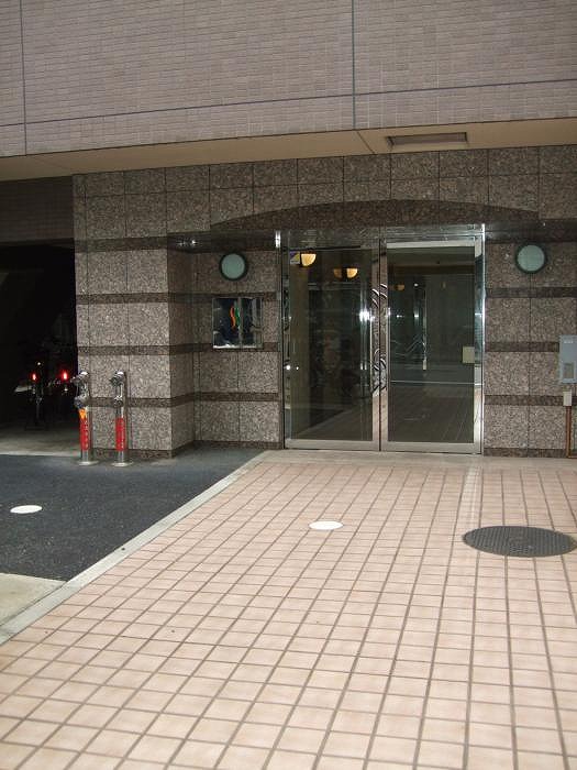 エントランス　建物の内部です