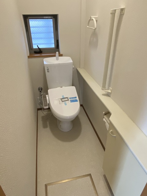 トイレ　ウォシュレット付きトイレ