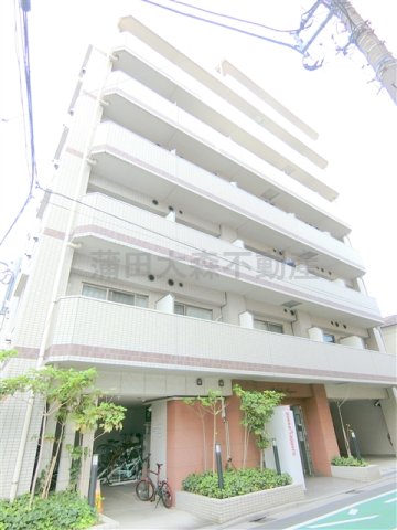 建物外観　2005年10月築　RC鉄筋コンクリート造地上7階建て総戸数
