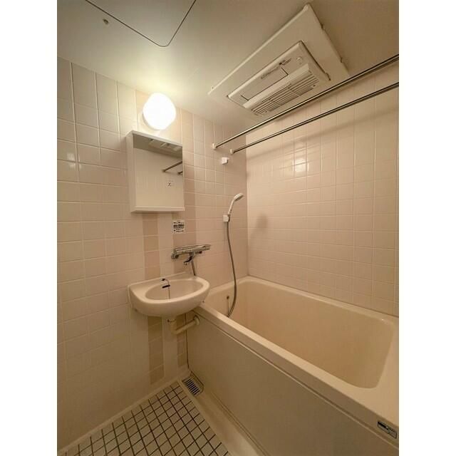 バス・シャワールーム　※別部屋参考写真