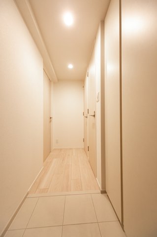 玄関　※写真は同タイプ住戸です。
