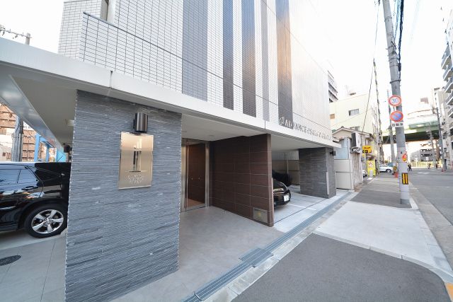 エントランス　アドバンス大阪城グラシア　エントランス