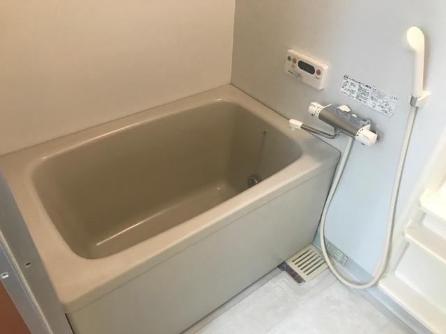 バス・シャワールーム　バス