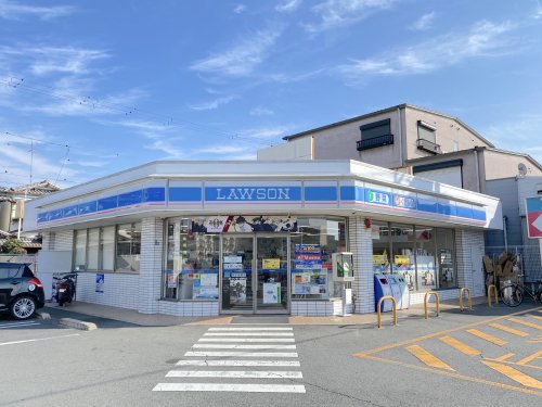 コンビニ　ローソン 堺八田西町店（コンビニ）まで216m