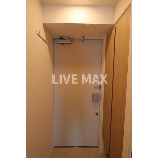 玄関　※別号室参考写真