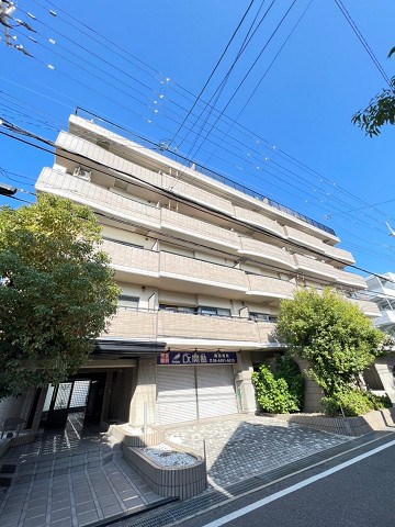 建物外観　外観は落ち着いています