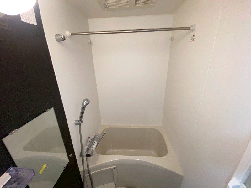 バス・シャワールーム　※写真は同タイプの別のお部屋です