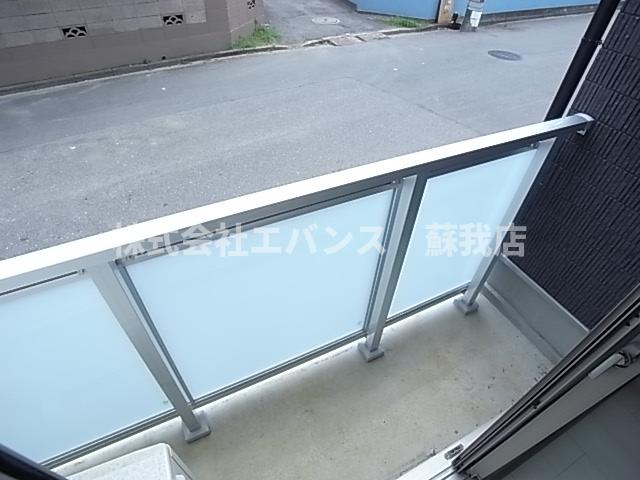 バルコニー　バルコニーからの眺めを楽しみながら食事をしませんか