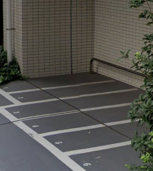 その他　バイク置き場