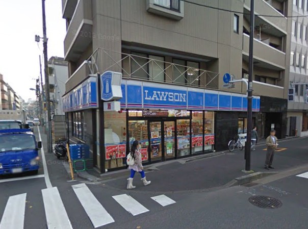 コンビニ　ローソン新宿水道町店（コンビニ）まで254m