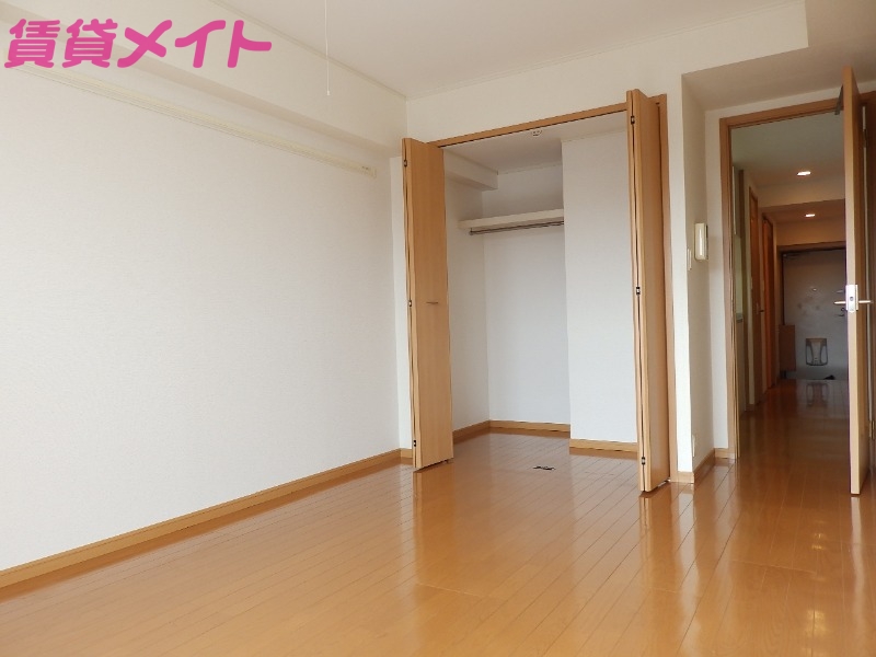 居室・リビング　別部屋参考写真です