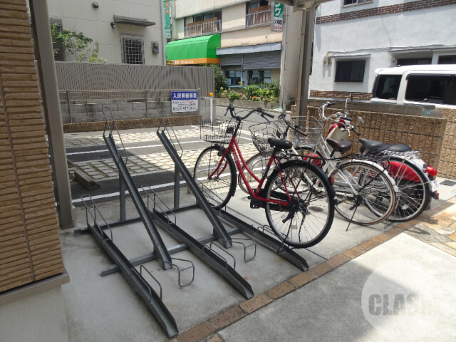 その他共有部分　屋根付き駐輪場