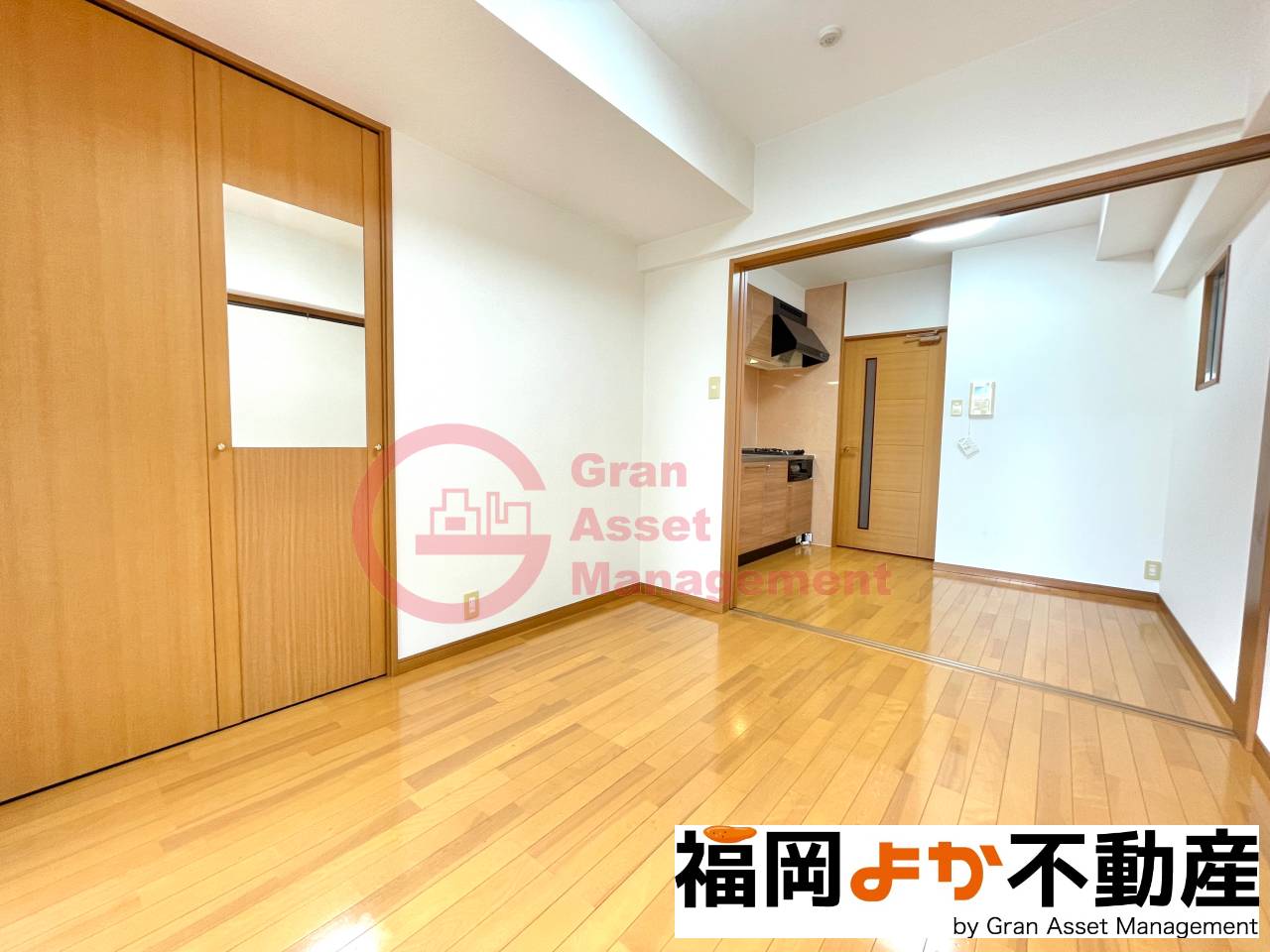 居室・リビング　こちらのリビングで趣味の時間をお楽しみください