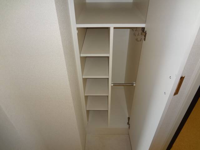 トイレ　トイレ　ウォシュレット付