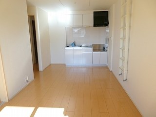 居室・リビング　写真は202号室です（参考）
