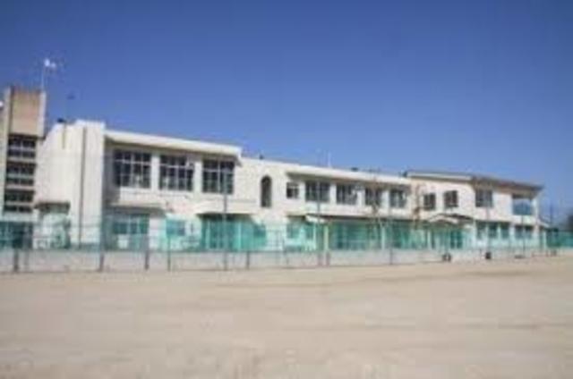 幼稚園・保育園　大津市立比叡平こども園（幼稚園・保育園）まで389m
