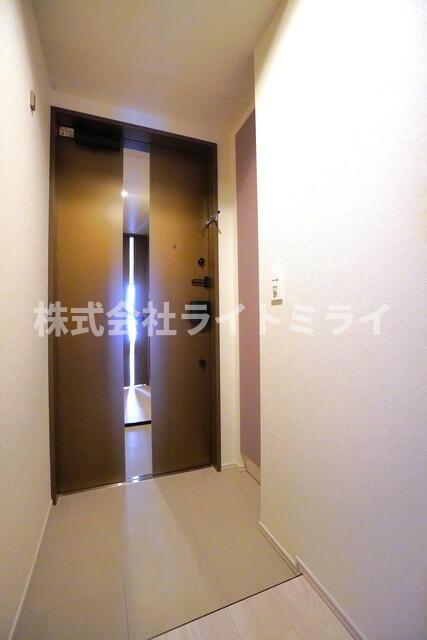 玄関　※写真は同タイプ住戸です。