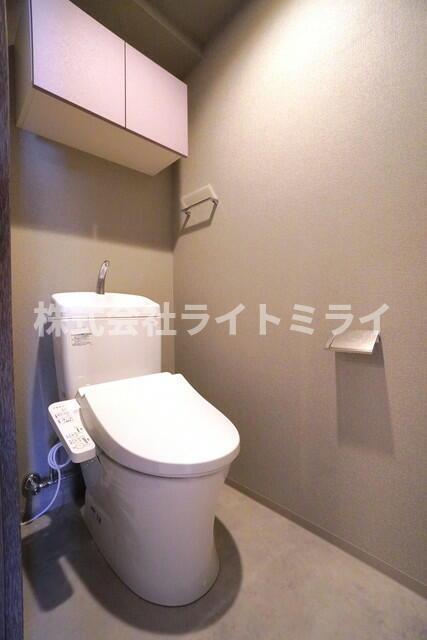 トイレ　※写真は同タイプ住戸です。