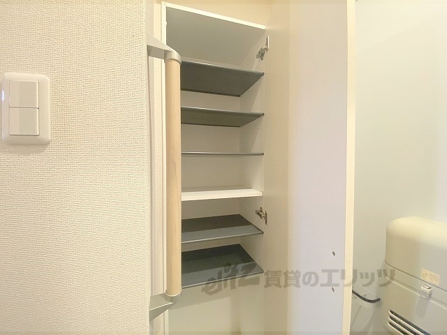 クレイノコンフォール杭瀬北新町の内装写真