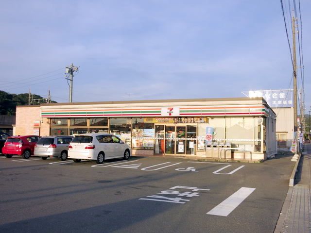 コンビニ　セブン-イレブン 岡崎本宿町店（コンビニ）まで350m