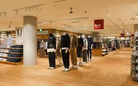 ショッピングセンター　無印良品浅草ROX店（ショッピングセンター）まで190m