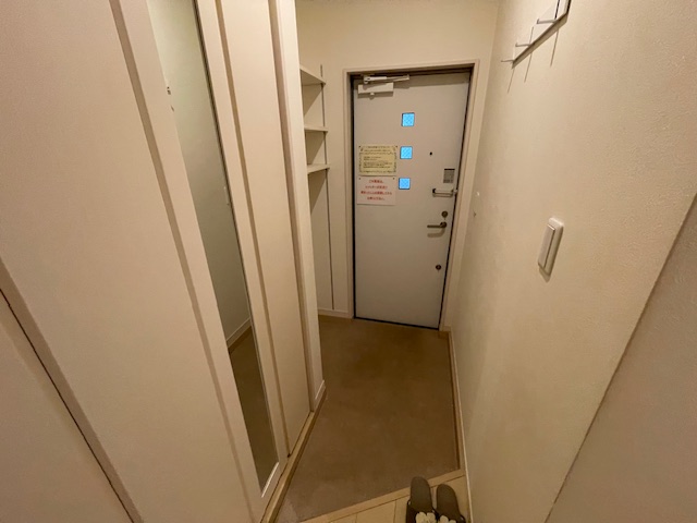玄関　※同一マンションのイメージ写真※