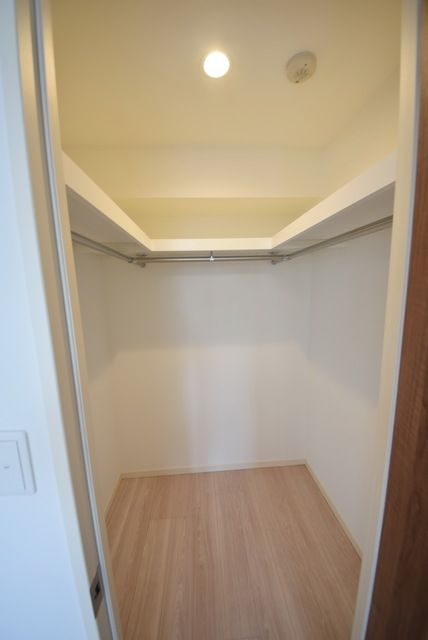 収納　※同タイプ間取り　設備施工例　床材の色等変更ございます