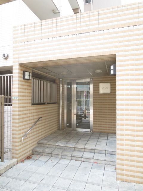 エントランス　★お洒落なエントランスです★