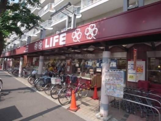 スーパー　ライフ南台店（スーパー）まで372m