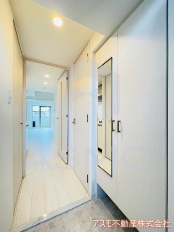 玄関　同マンション別部屋　参考写真