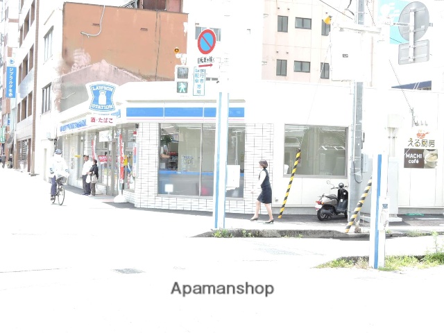 コンビニ　ローソン高知駅前店（コンビニ）まで813m