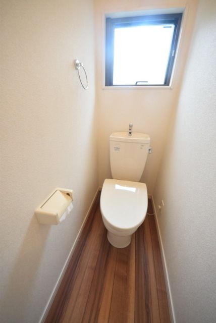 トイレ　★清潔感のあるトイレです★