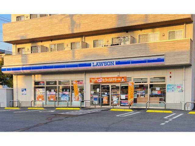 コンビニ　ローソン福山松永町四丁目店（コンビニ）まで1m