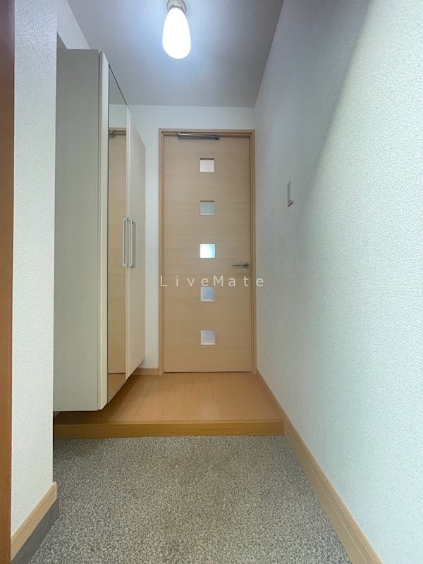 平井マンションの玄関写真
