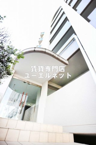 建物外観　シンプルで洗練されたデザインが毎日の暮らしに心地よさをプラス