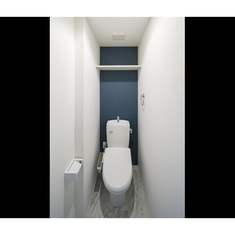 地下鉄七隈線 渡辺通駅 徒歩11分 7階建 築5年のトイレ写真