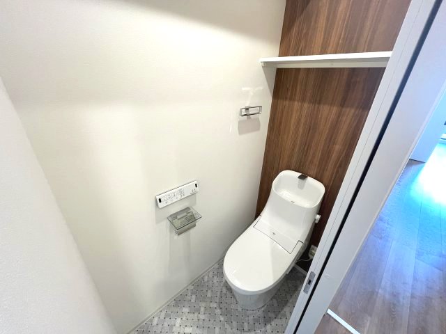 地下鉄谷町線 野江内代駅 徒歩8分 7階建 築4年のトイレ写真