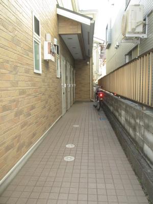 東急東横線 元住吉駅 徒歩30分 2階建 築22年の外観写真