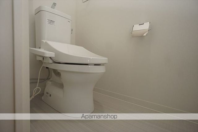地下鉄名城線 矢場町駅 徒歩6分 13階建 築10年のトイレ写真