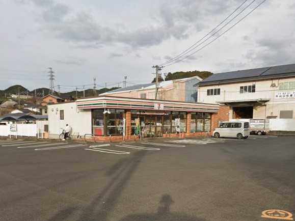 コンビニ　セブンイレブン波佐見折敷瀬店（コンビニ）まで522m