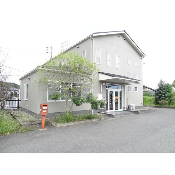 郵便局　久居緑が丘簡易郵便局（郵便局）まで773m