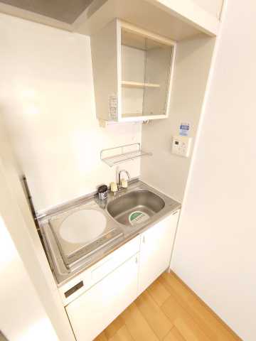 キッチン　別部屋の参考写真となります