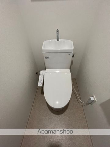 ブルーライン 阪東橋駅 徒歩8分 11階建 築3年のトイレ写真