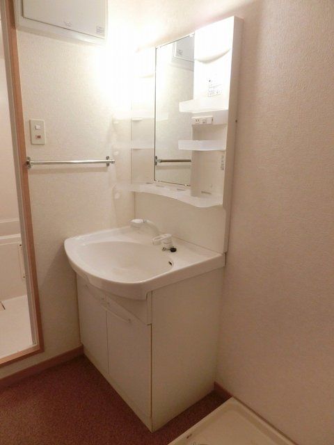 洗面設備　参考写真。現状優先