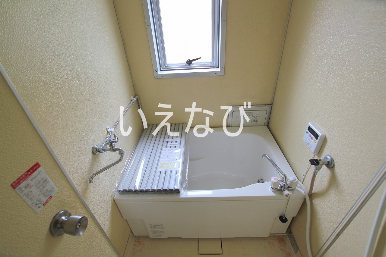 バス・シャワールーム　同一物件です。