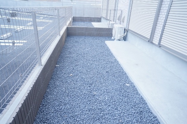 庭　図面と現状に相違がある場合には現状を優先