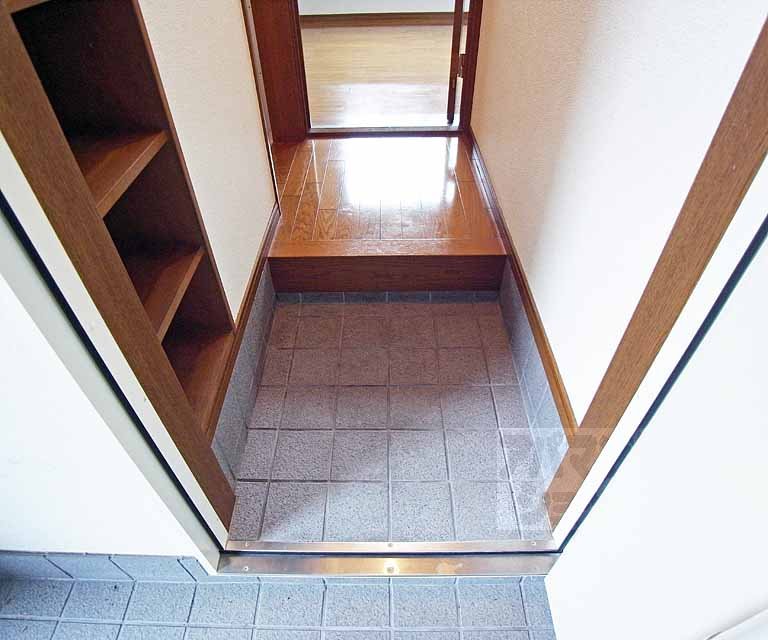 玄関　玄関です。